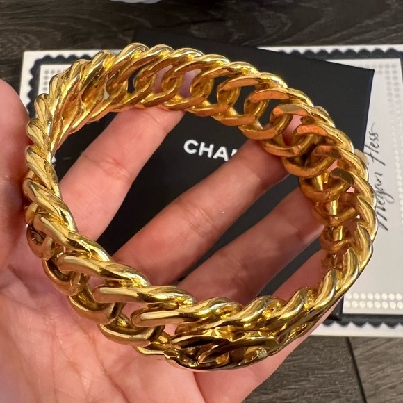 Chanel Vintage Oversized Weave CC Logo Bangle - Picture 8 of 10